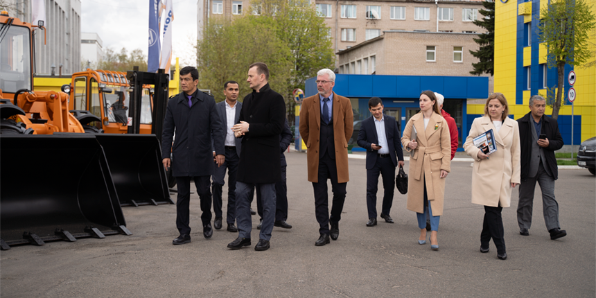 Визит делегации Республики Узбекистан на холдинг «АМКОДОР»